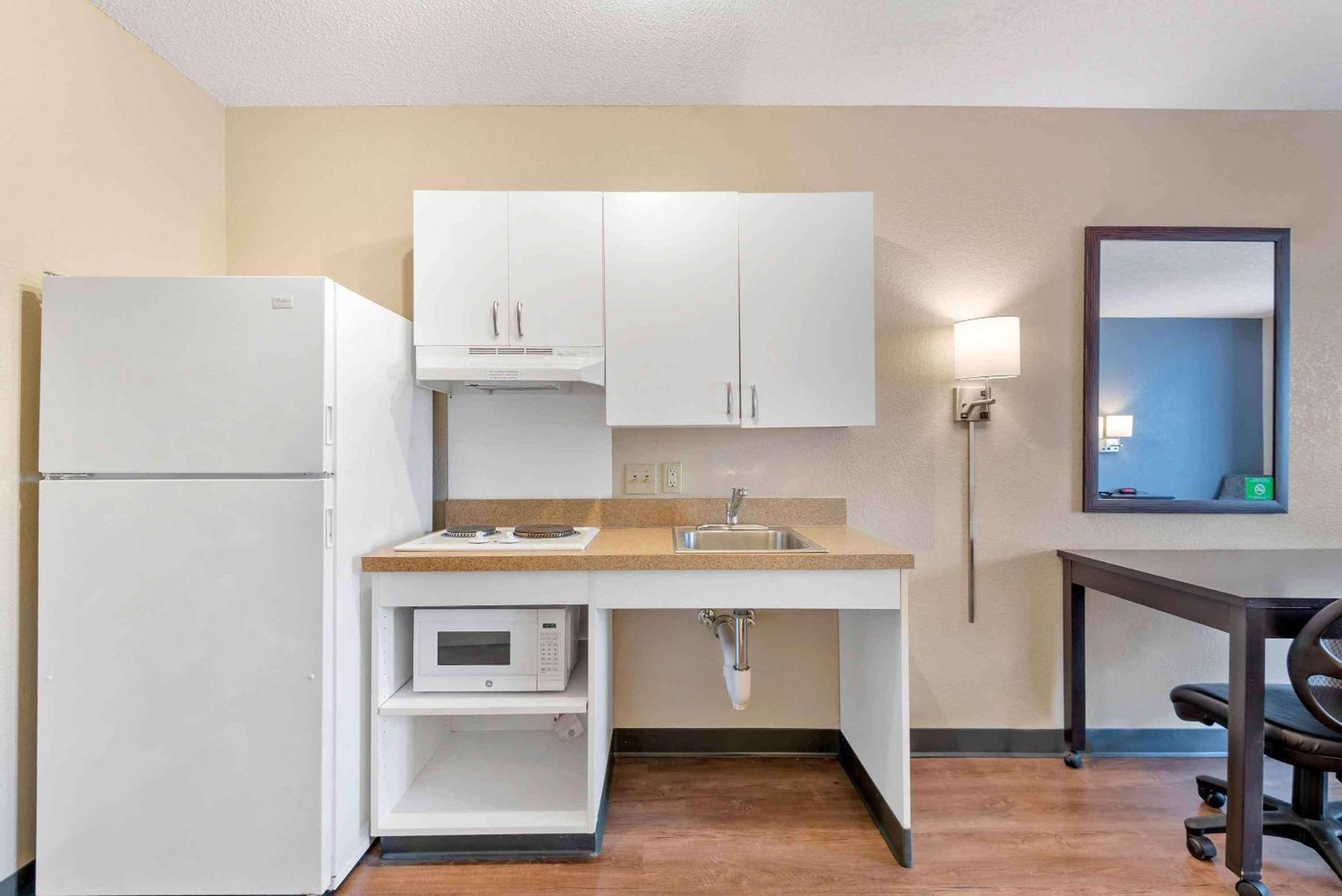 Extended Stay America Premier Suites - Tampa - Fairgrounds - Casino Exteriör bild